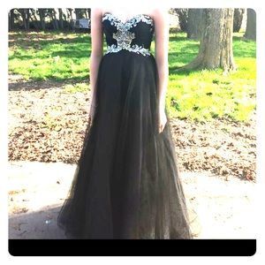 Black prom dress